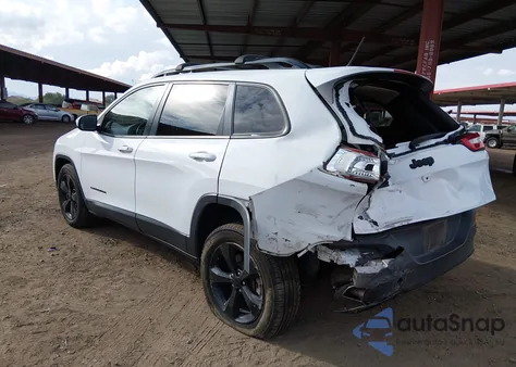 2016 Jeep Cherokee Altitude z USA, uszkodzony, nr VIN 1C4PJMCS2GW210624